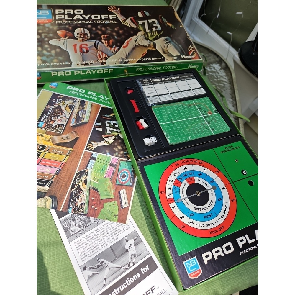 Vintage 1969 Hasbro NBC Pro Playoff Football Board Game Strategy COMPLETE